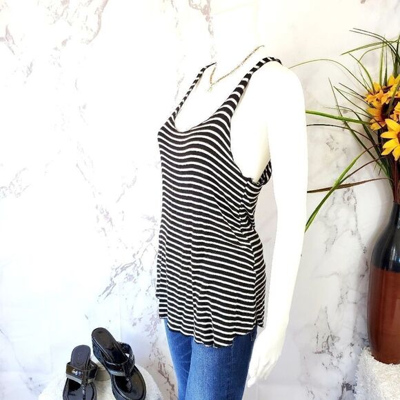 Brandy Melville super soft made in Italy tank top - Picture 5 of 8